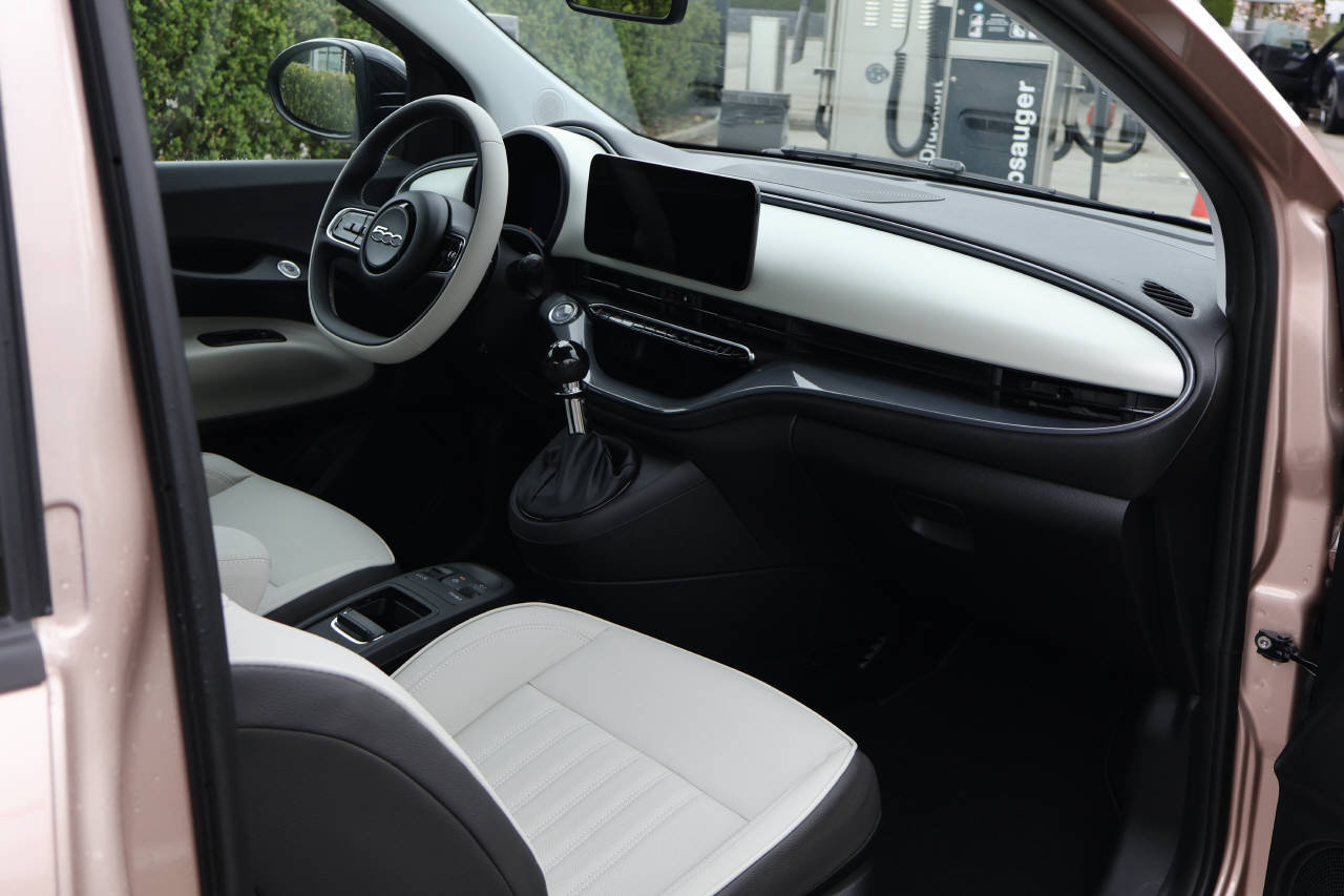 FIAT 500 Cabrio 1.0 Hybrid La Prima