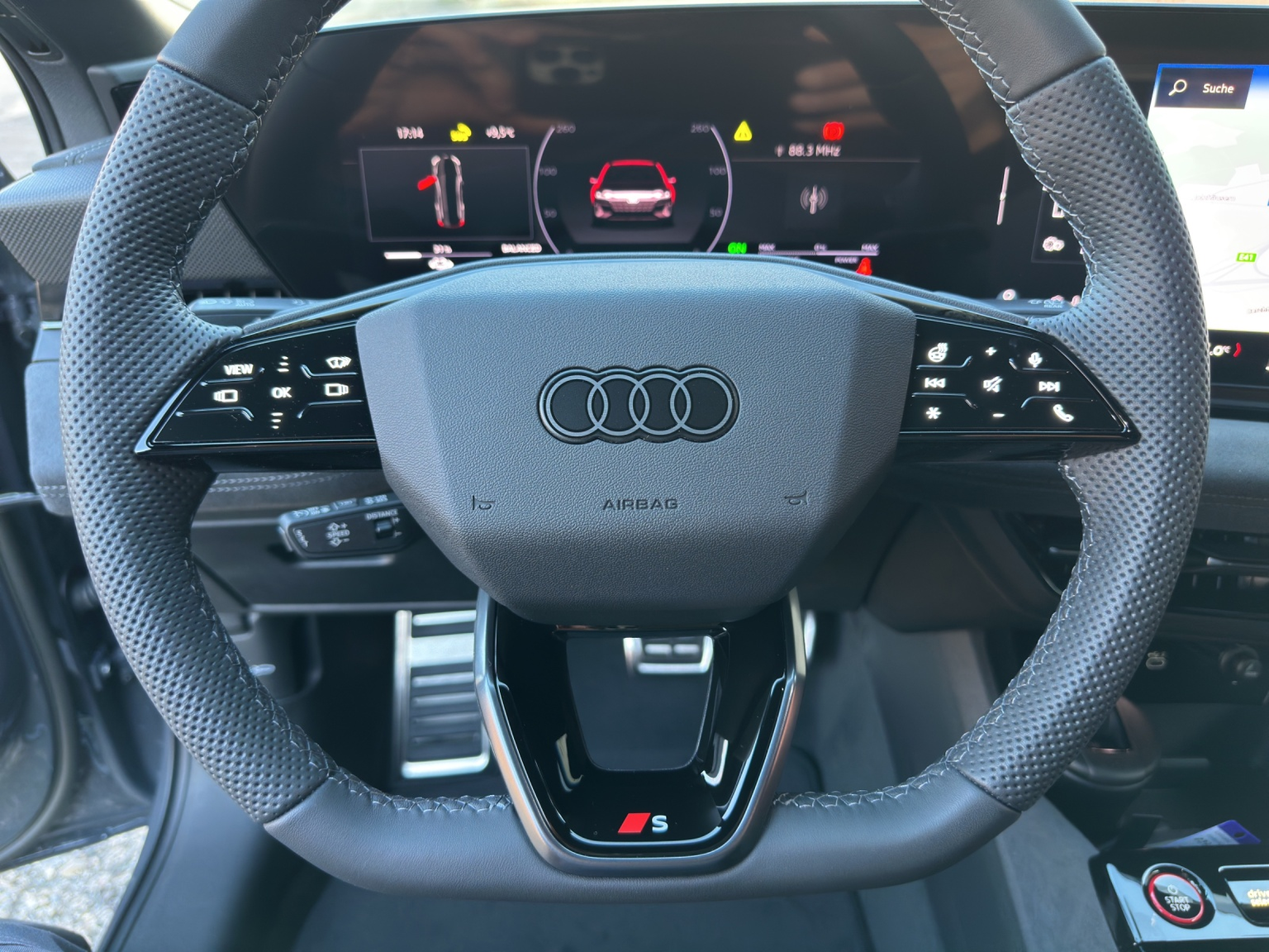 AUDI A6 Avant e-tron quattro