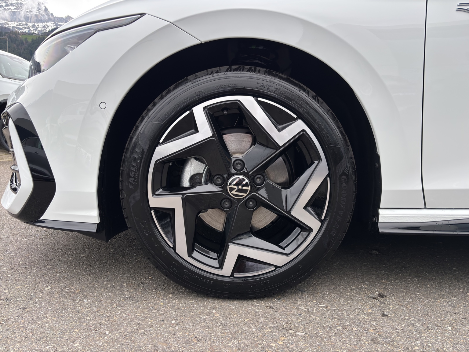 VW Golf 1.5 e TSI mHEV R-Line DSG