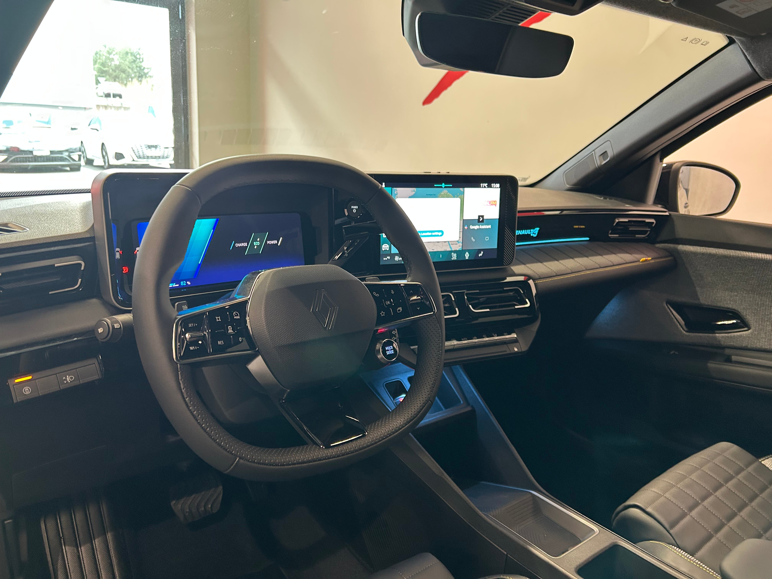 RENAULT R4 E-Tech Comfort Range 52 kWh Iconic