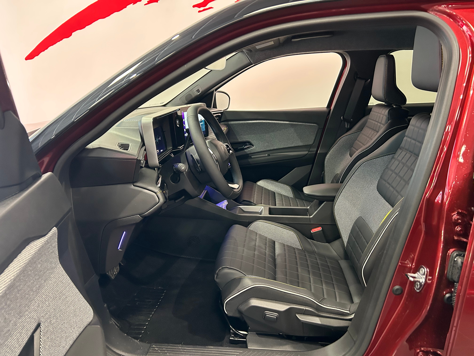 RENAULT R4 E-Tech Comfort Range 52 kWh Iconic