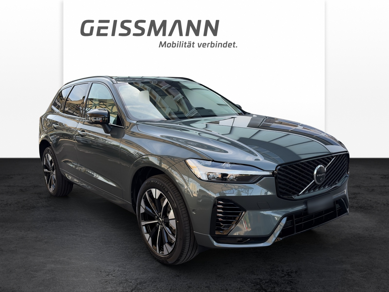 VOLVO XC60 2.0 T6 TE Ultra Dark eAWD