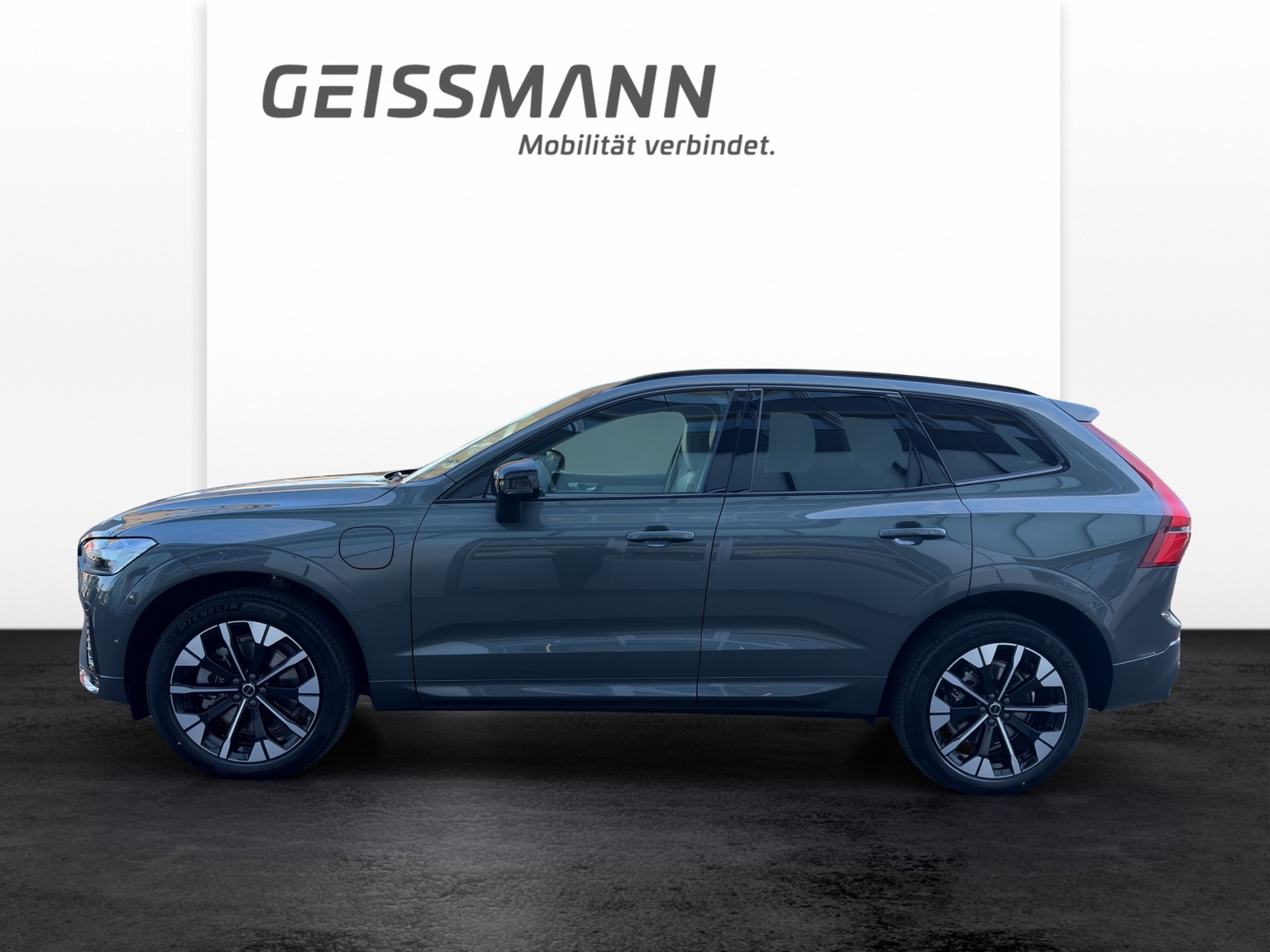 VOLVO XC60 2.0 T6 TE Ultra Dark eAWD