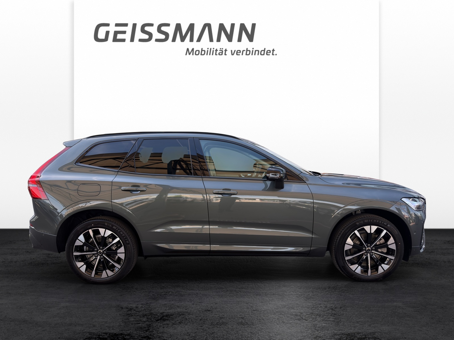 VOLVO XC60 2.0 T6 TE Ultra Dark eAWD