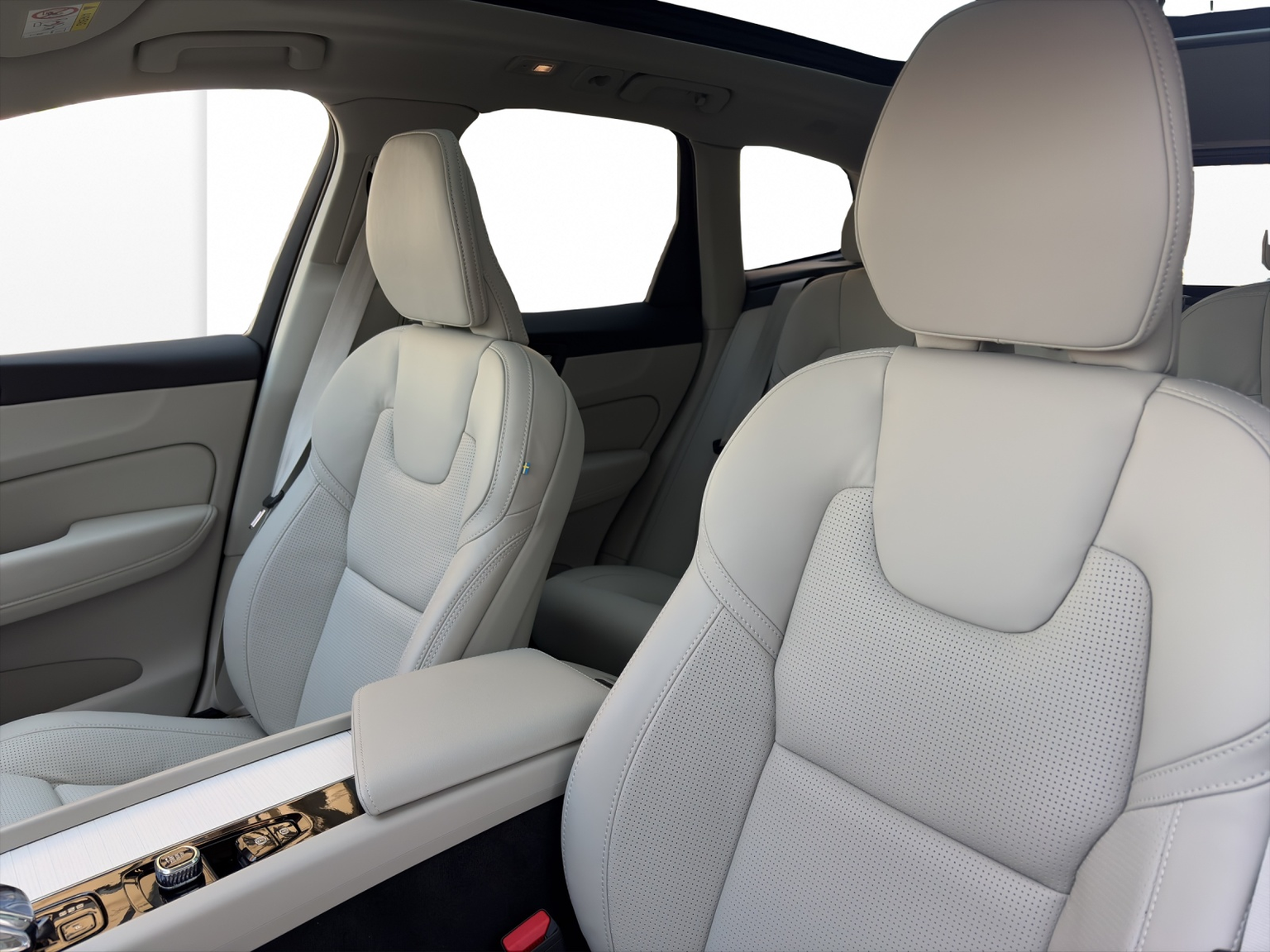 VOLVO XC60 2.0 T6 TE Ultra Dark eAWD