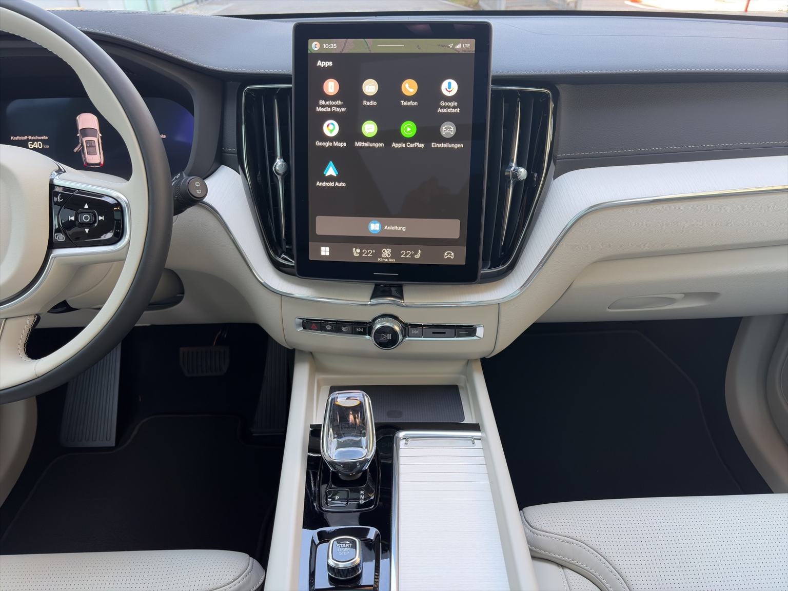 VOLVO XC60 2.0 T6 TE Ultra Dark eAWD