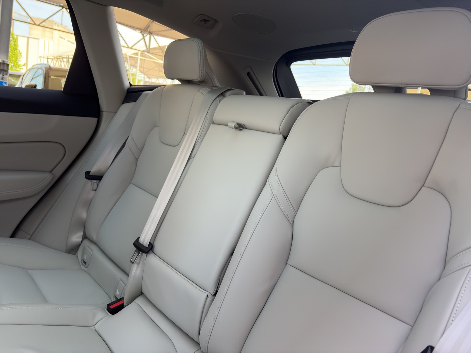 VOLVO XC60 2.0 T6 TE Ultra Dark eAWD