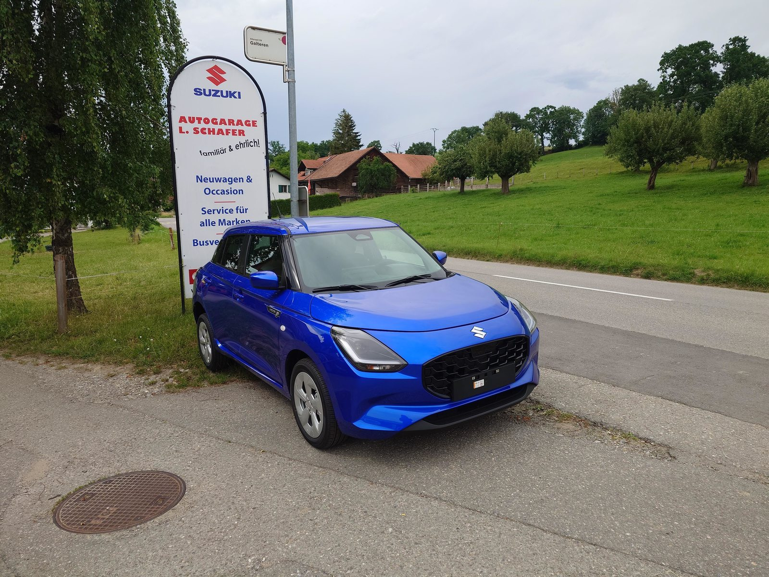 SUZUKI Swift 1.2 Sakura Hybrid 4x4