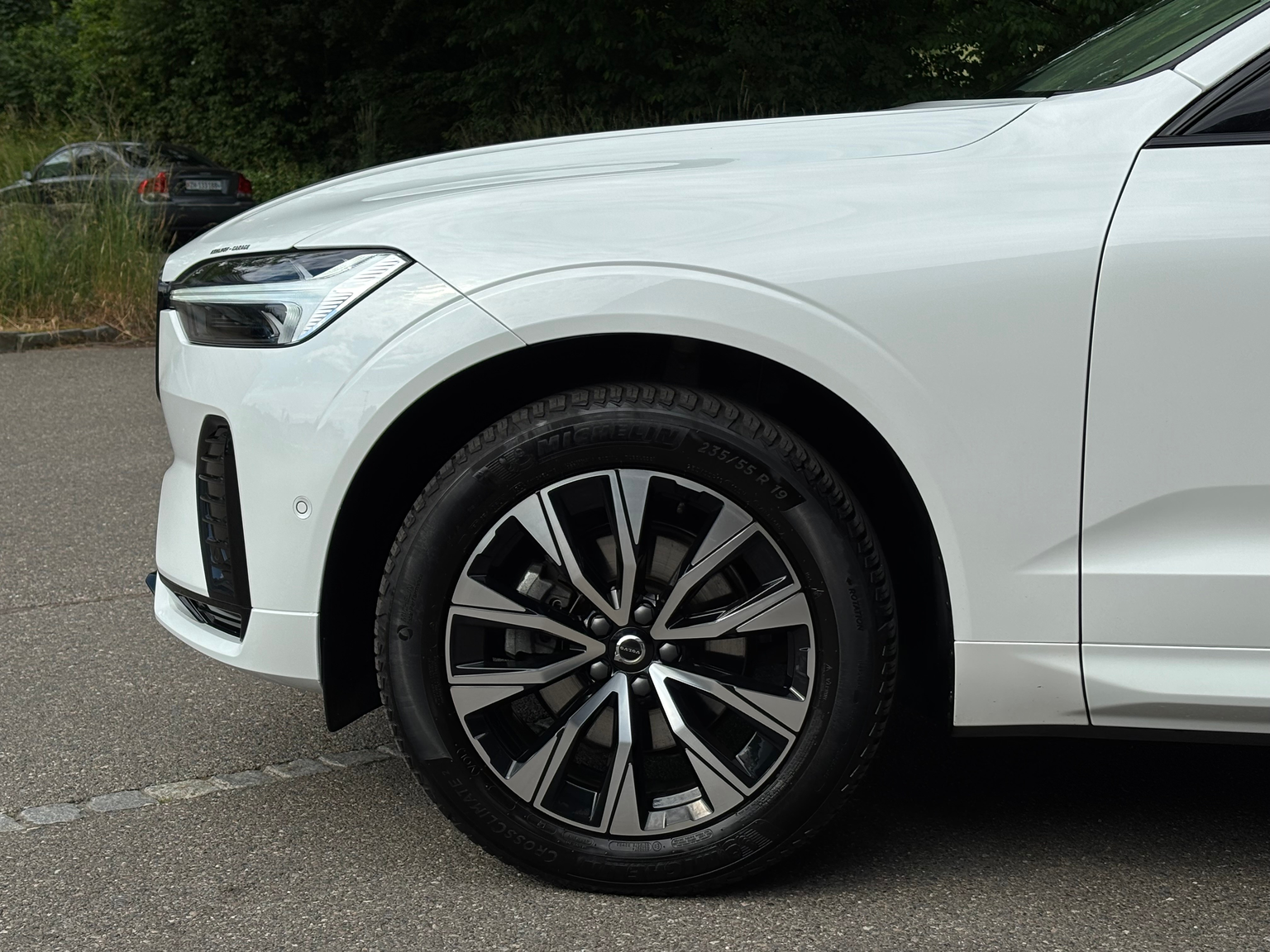 VOLVO XC60 2.0 B5 MH Plus Dark AWD