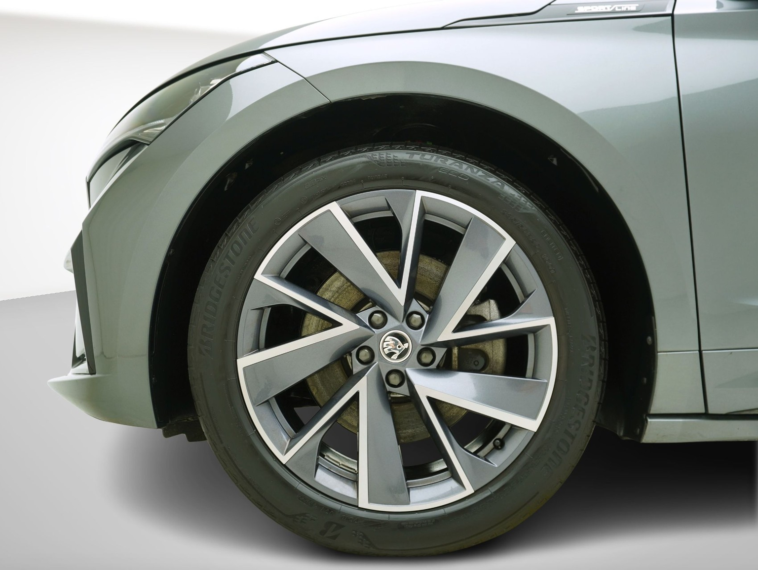 SKODA Enyaq iV 80x Sport Line