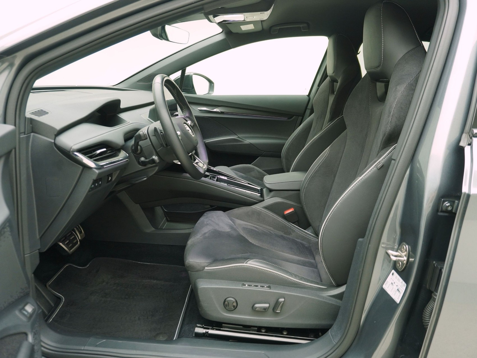 SKODA Enyaq iV 80x Sport Line