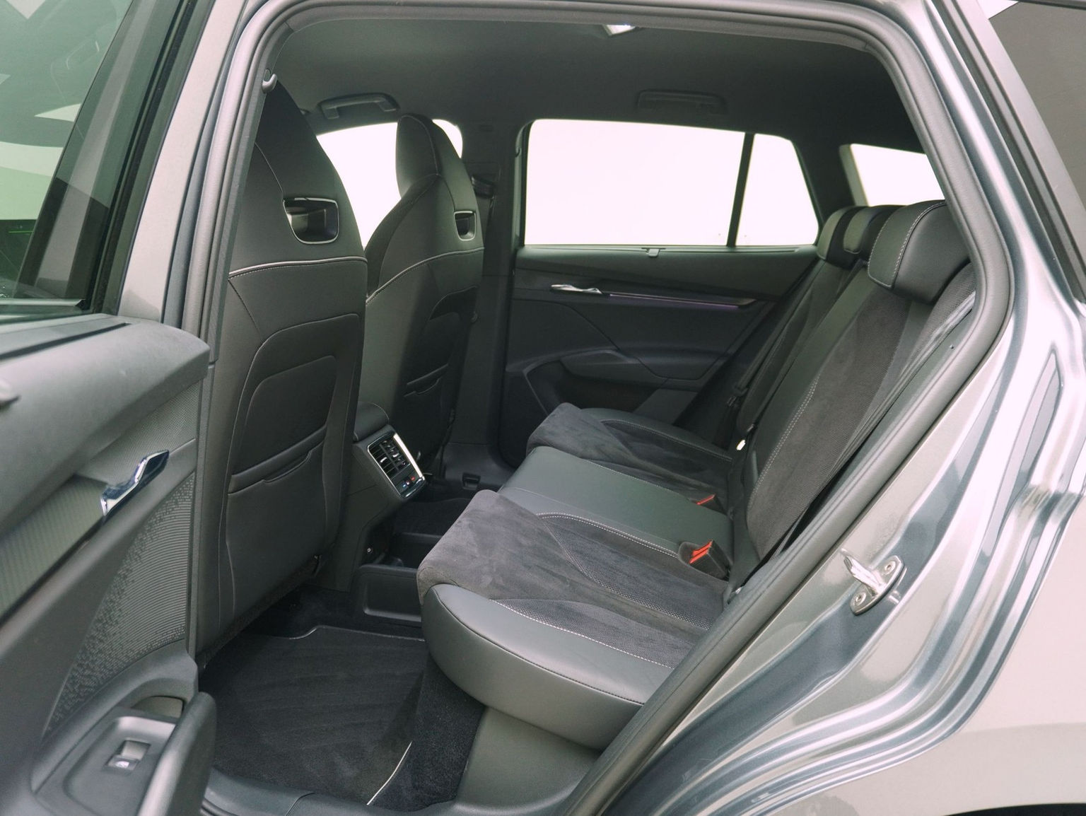 SKODA Enyaq iV 80x Sport Line