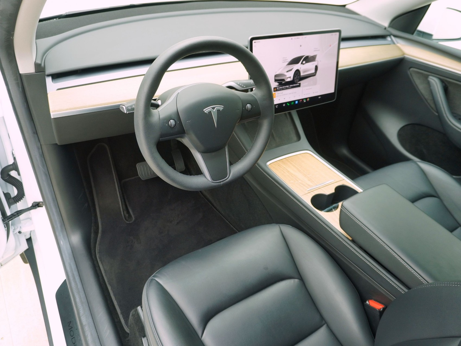 TESLA Model Y Long Range Dual AWD
