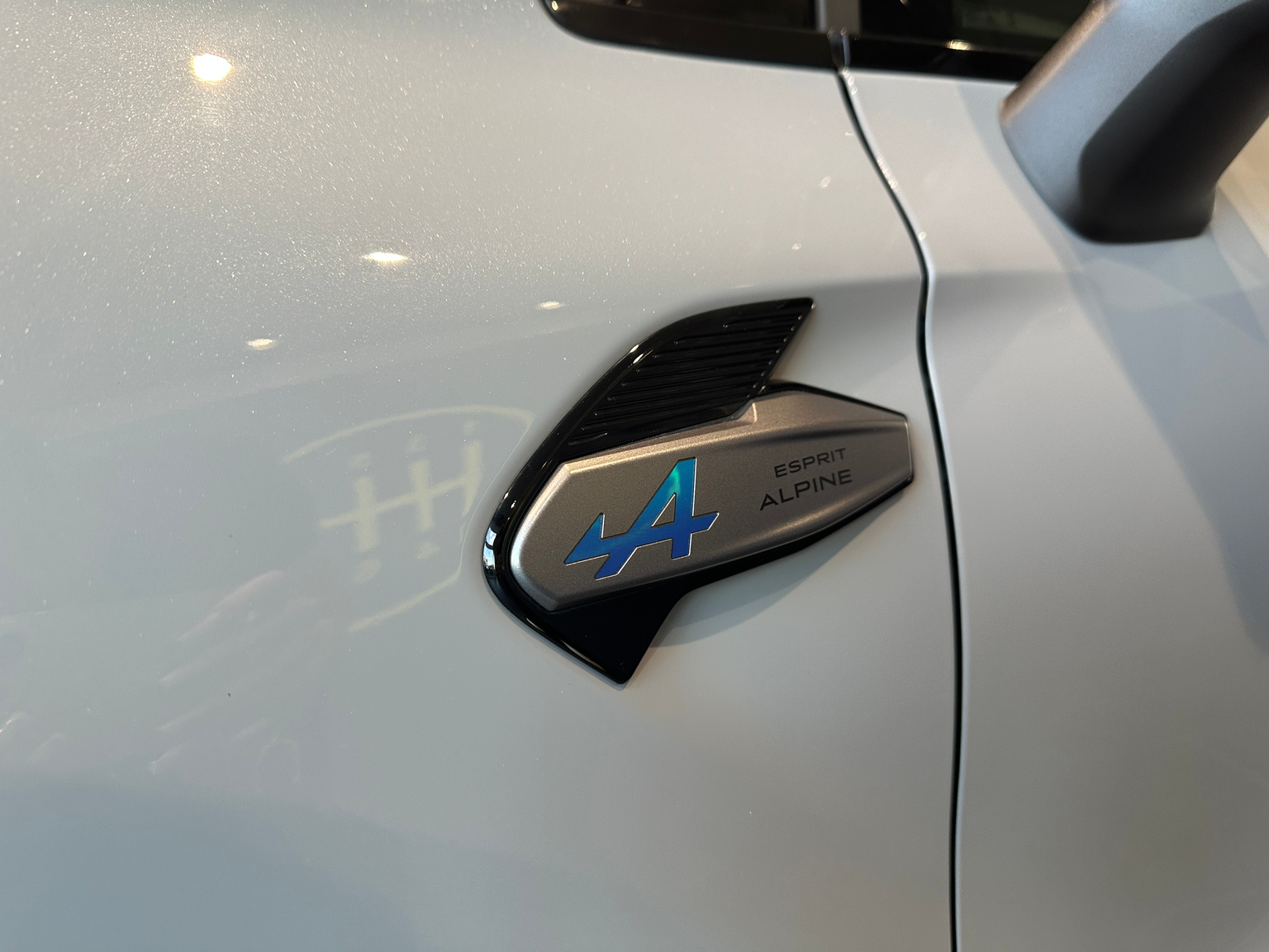 RENAULT Captur 1.3 TCe Esprit Alpine EDC