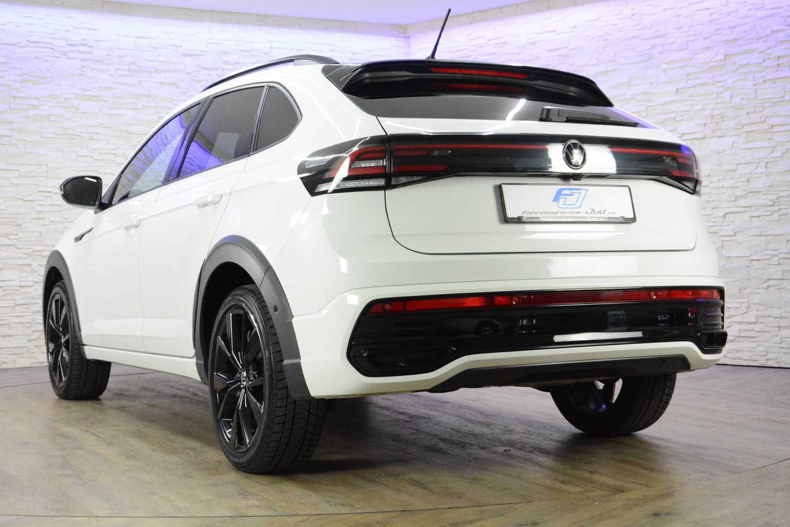 VW Taigo 1.0 TSI R-Line DSG