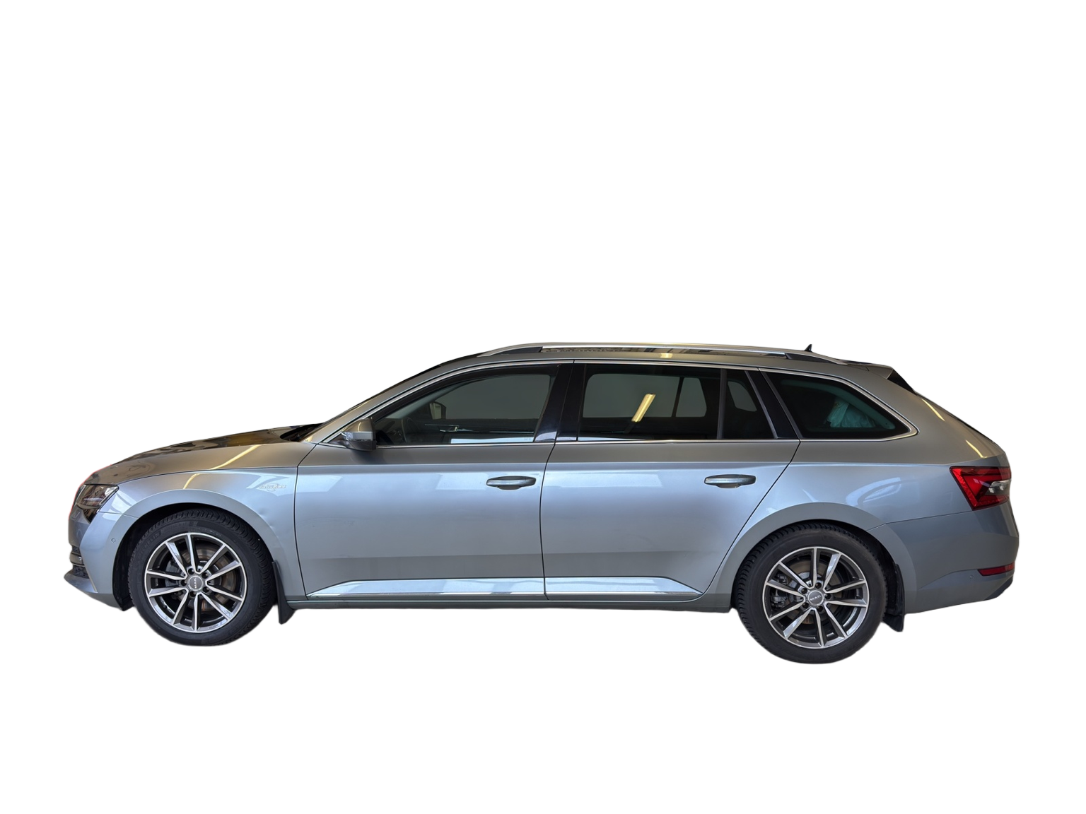 SKODA Superb Combi 2.0 TDi L&K 4x4 DSG