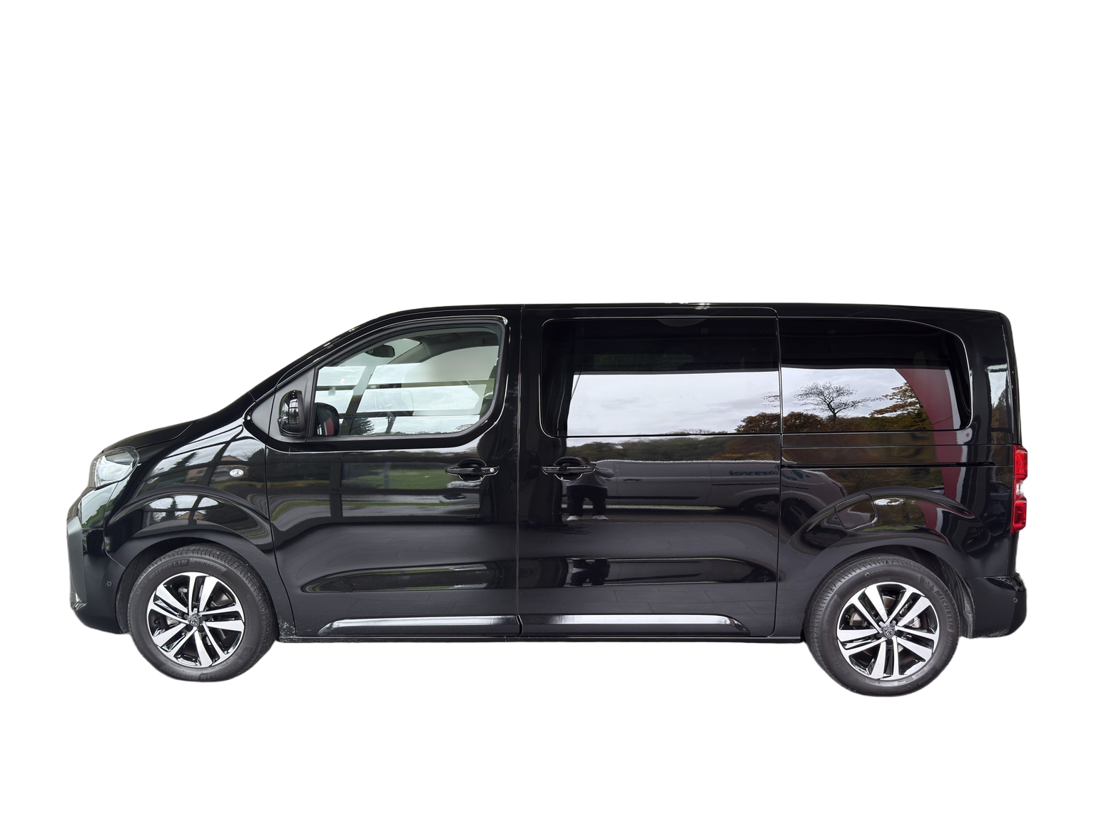 PEUGEOT TRAVELLER