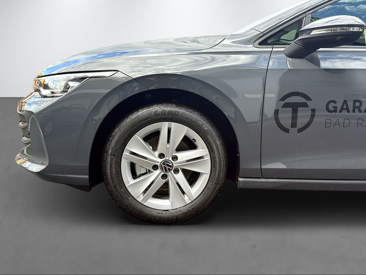 VW Golf VIII Variant 1.5 eTSI Life DSG
