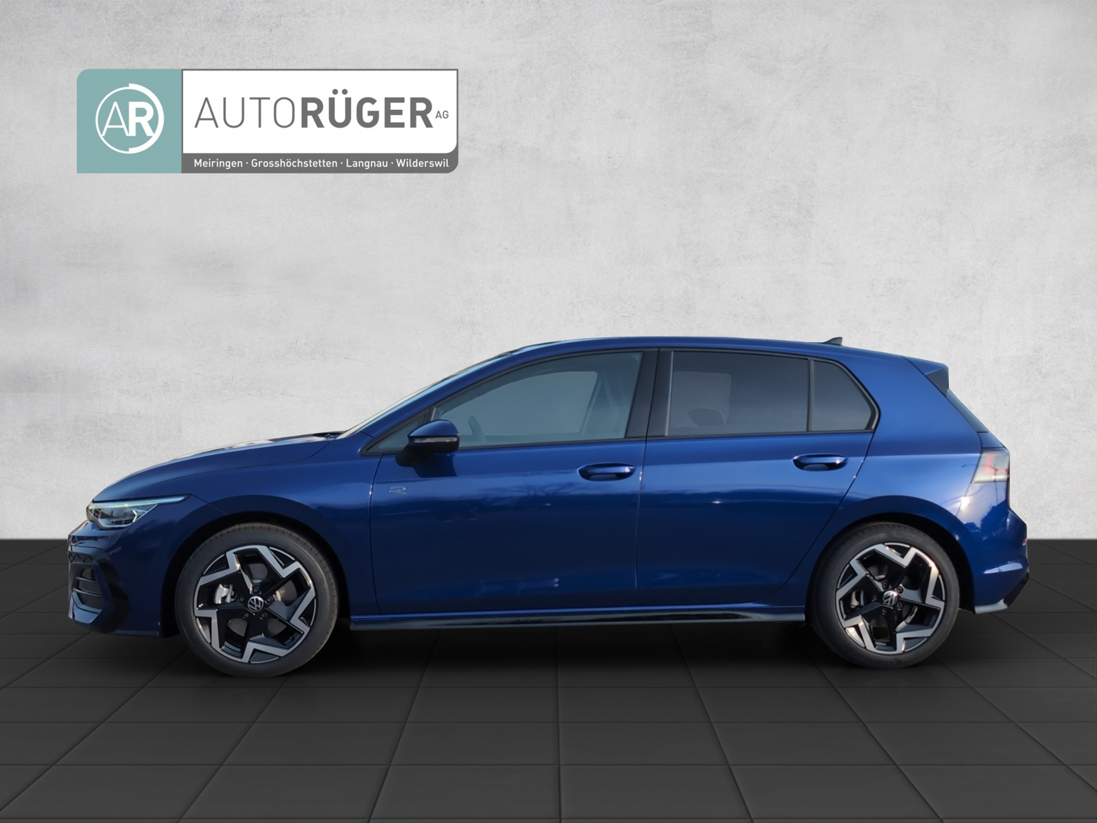 VW Golf R-Line 4 Motion