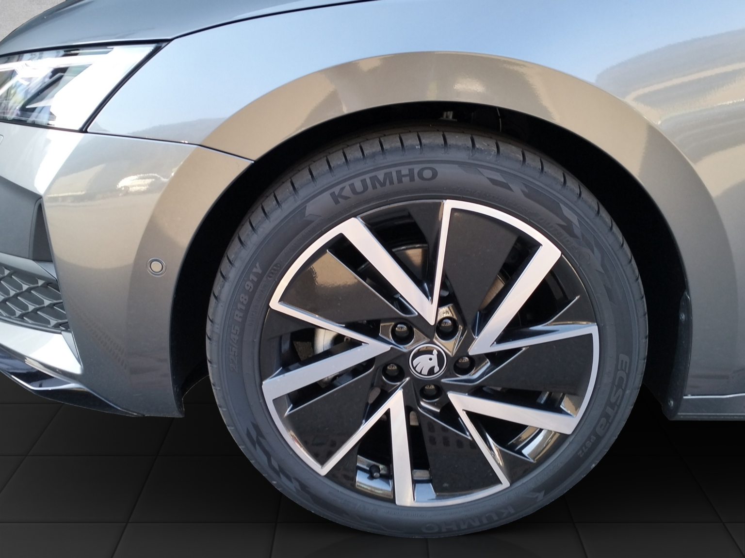 SKODA Octavia Combi 2.0 TSI DSG Dynamic 4x4