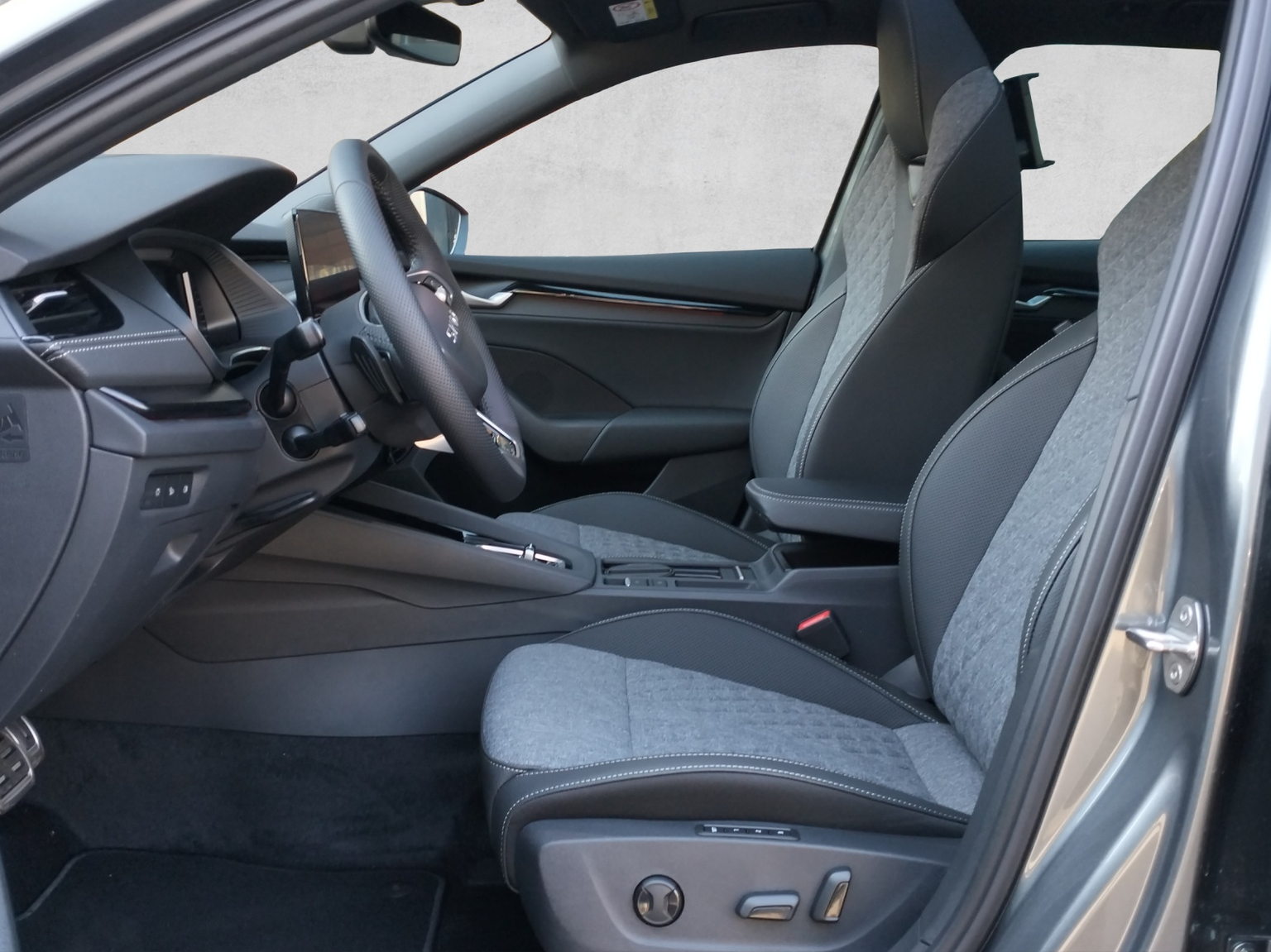 SKODA Octavia Combi 2.0 TSI DSG Dynamic 4x4