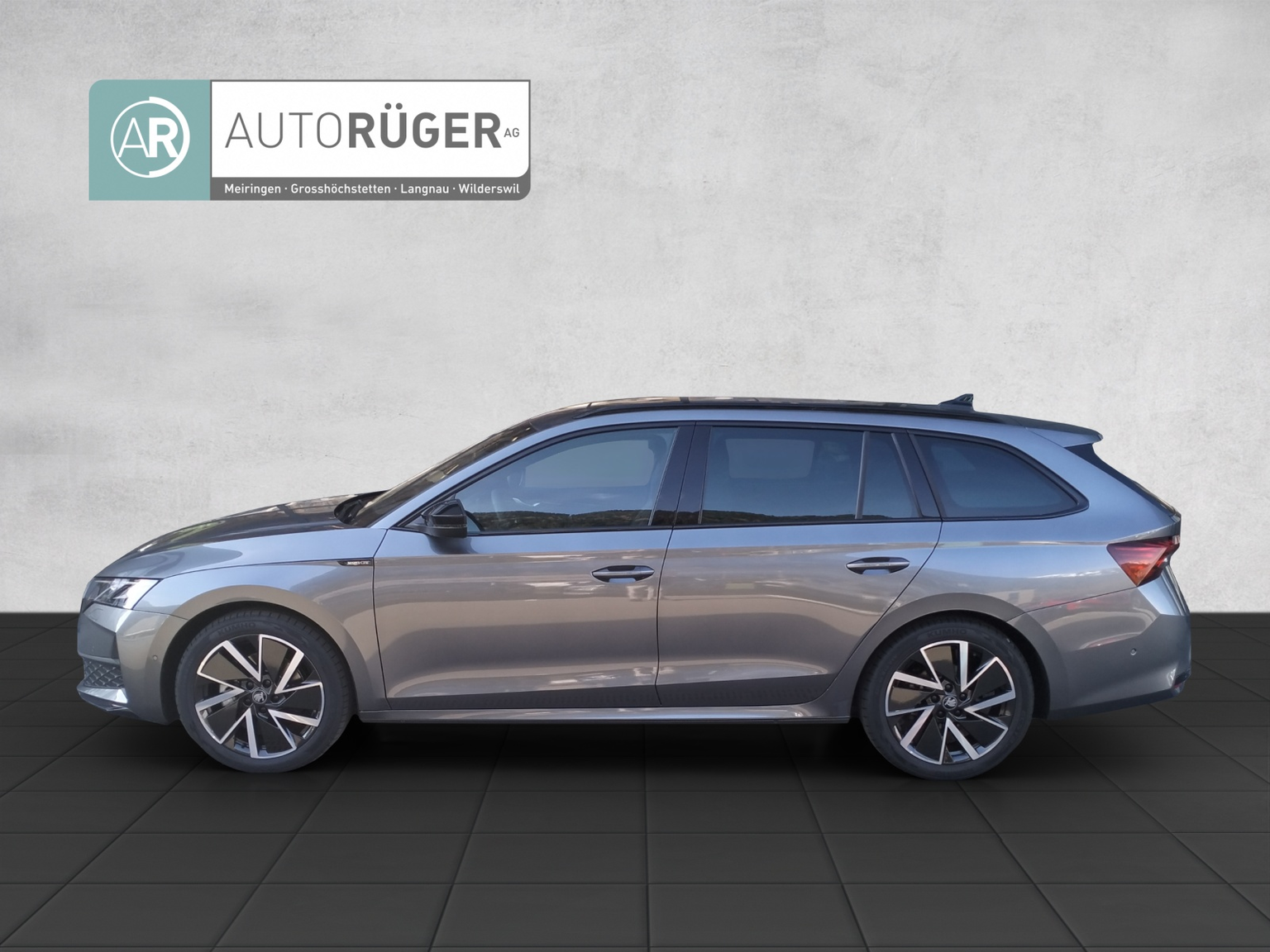 SKODA Octavia Combi 2.0 TSI DSG Dynamic 4x4