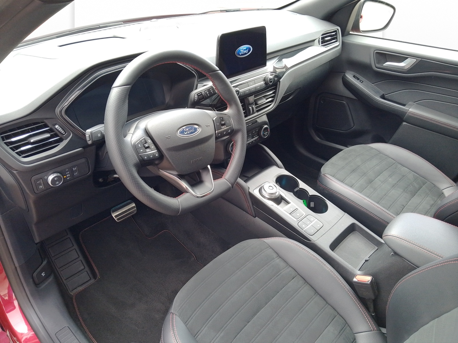 FORD Kuga 2.5 Plug-in Hybrid ST-Line X 225 PS