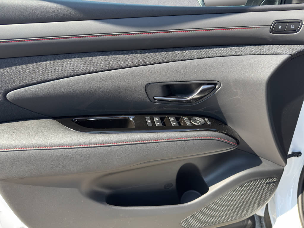 HYUNDAI Tucson 1.6 T-GDi HEV N-Line 4WD