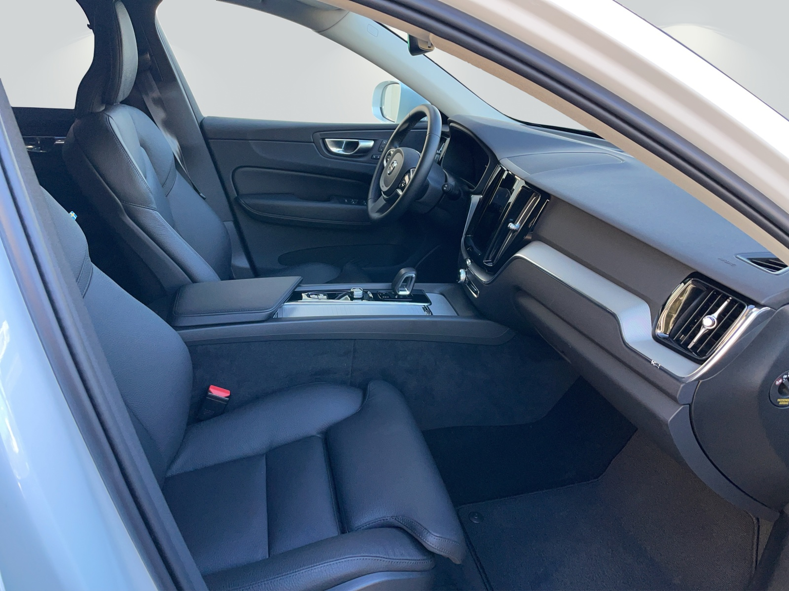 VOLVO XC60 B4 Diesel Mild Hybrid AWD Plus Bright Geartronic