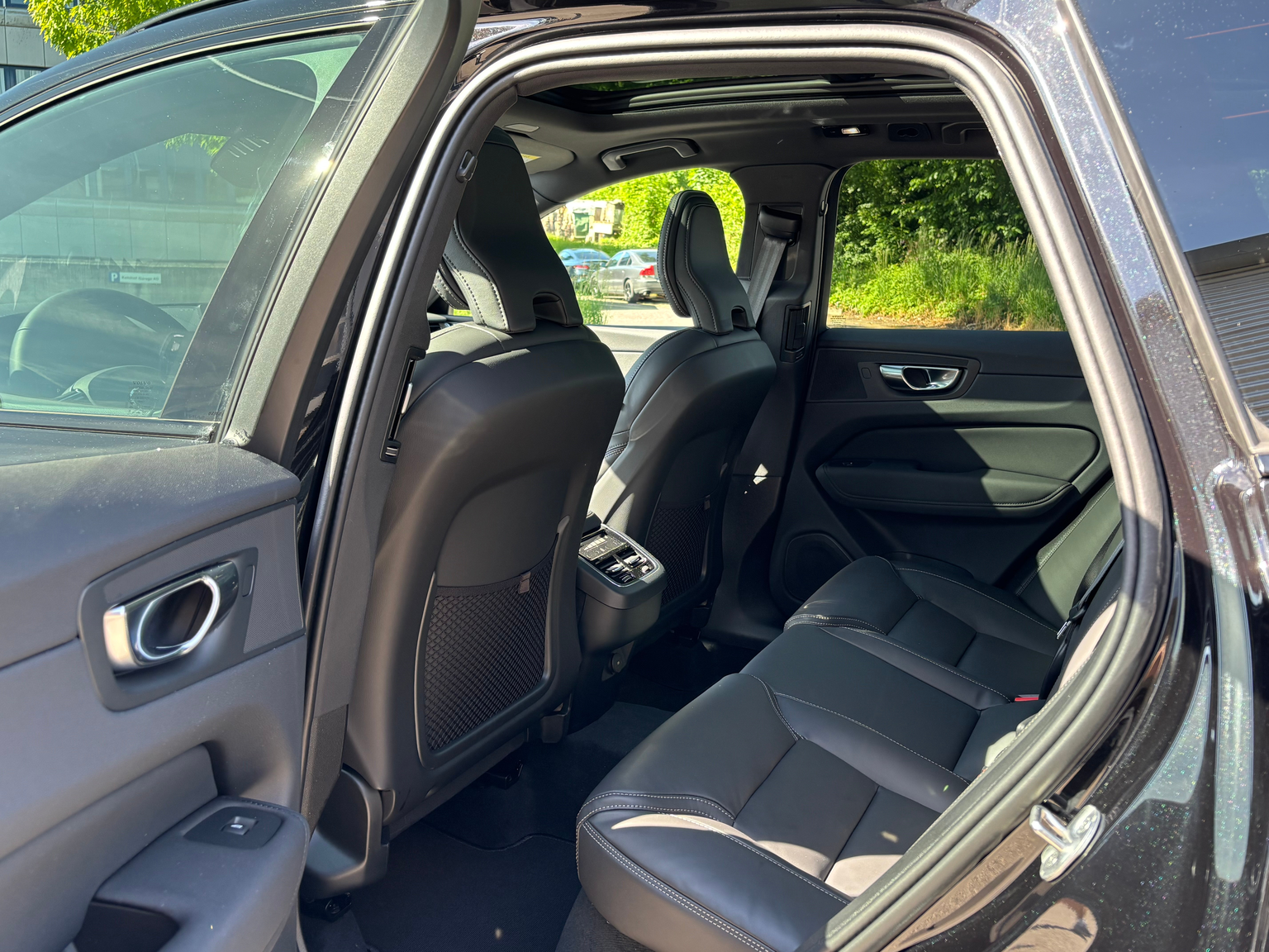 VOLVO XC60 2.0 B5 MH Black Edition AWD