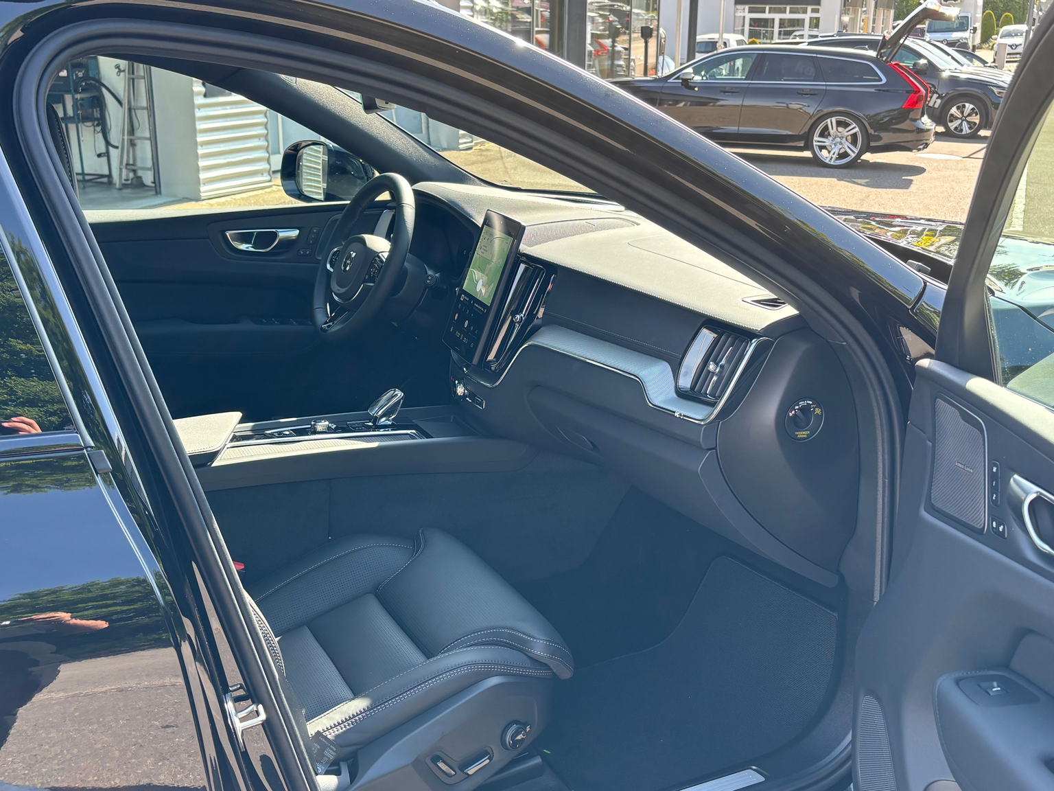 VOLVO XC60 2.0 B5 MH Black Edition AWD