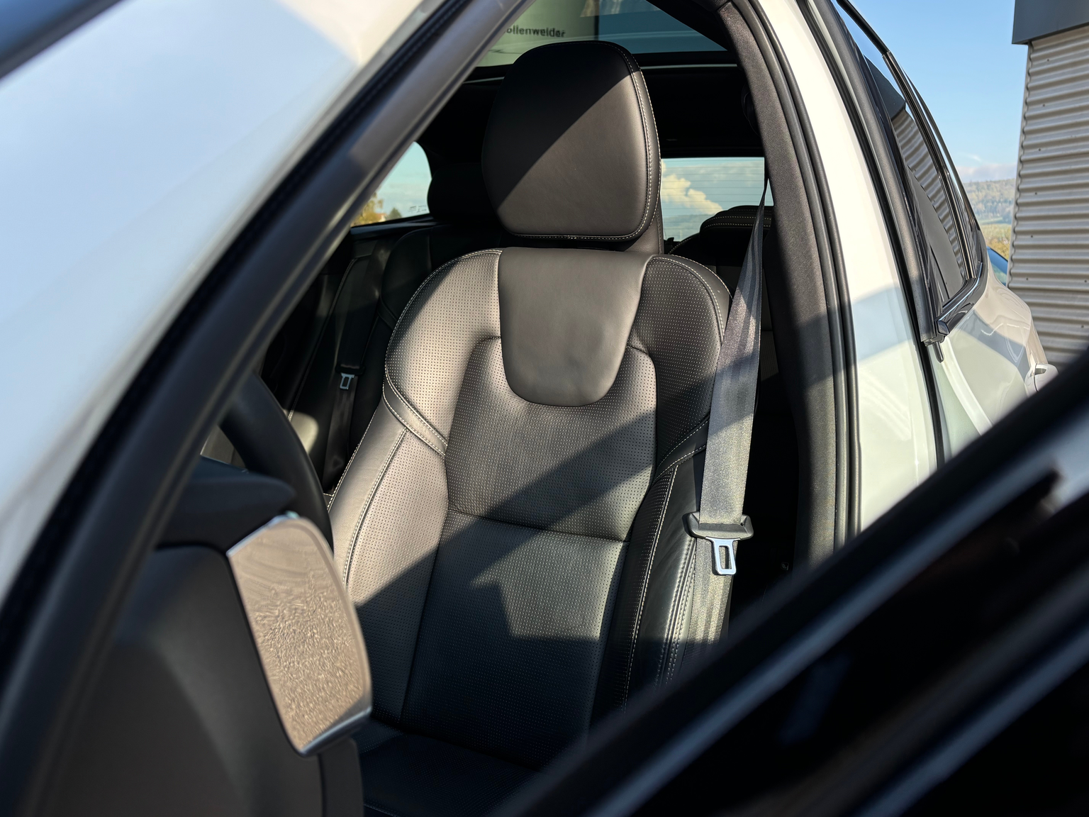 VOLVO XC60 2.0 T8 TE R-Design eAWD