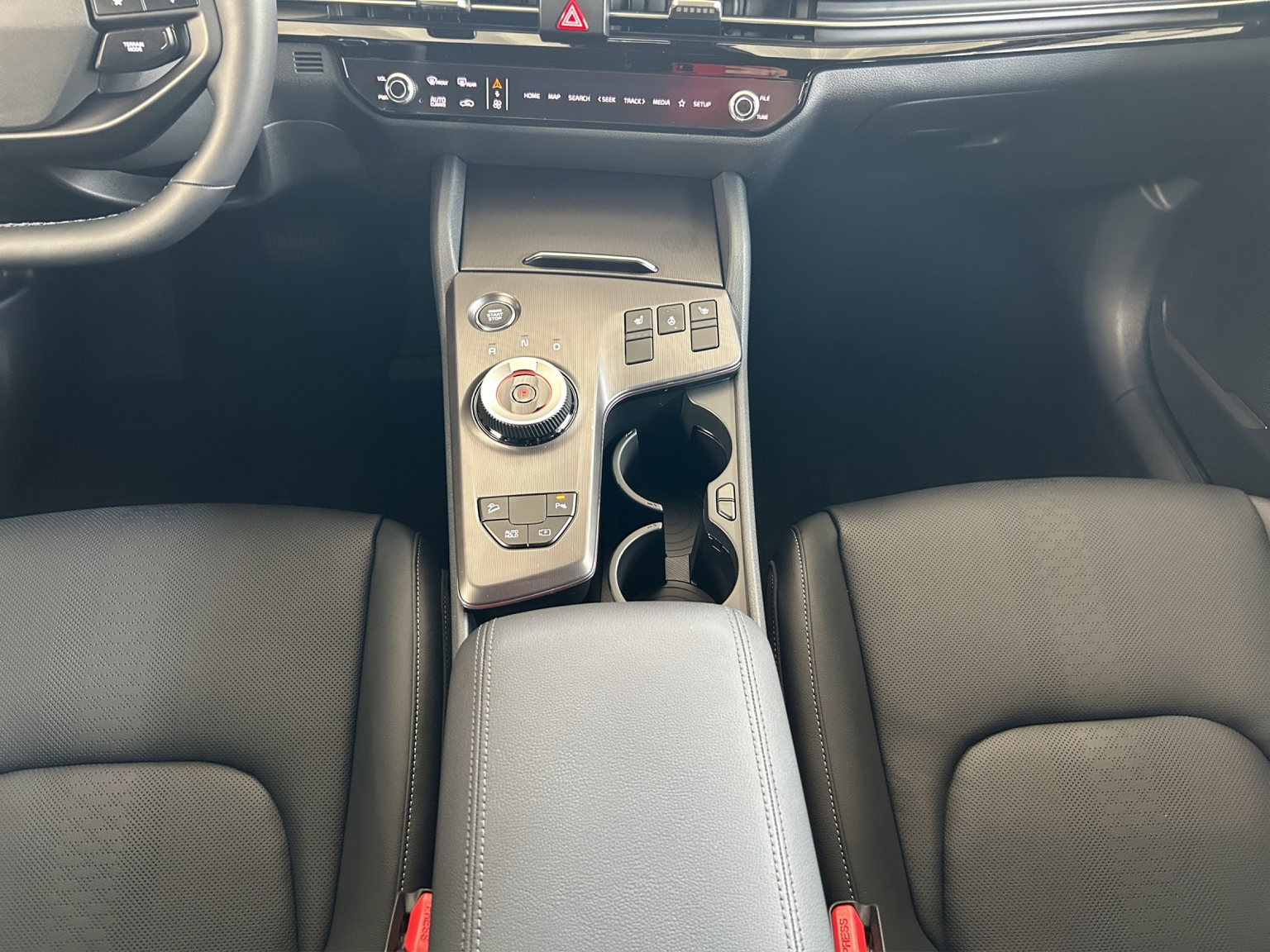 KIA Sportage 1.6 T-GDi Hybrid Black Edition