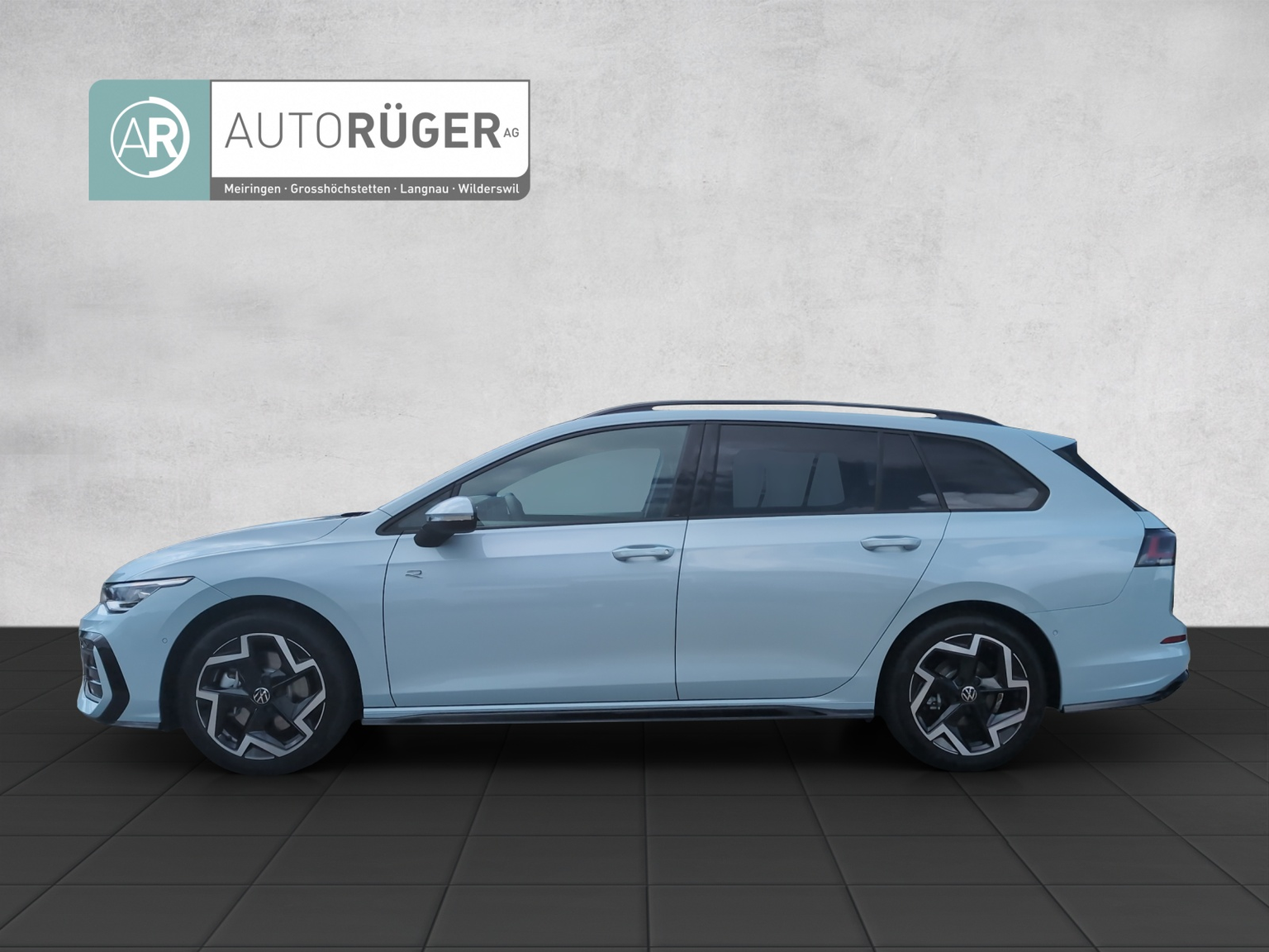 VW Golf Variant 2.0 TSI R-Line DSG 4 Motion