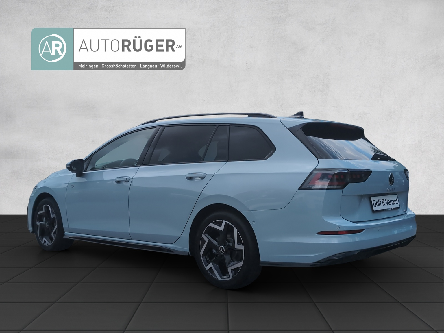 VW Golf Variant 2.0 TSI R-Line DSG 4 Motion
