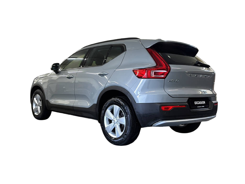 VOLVO XC40 2.0 B3 MH Essential