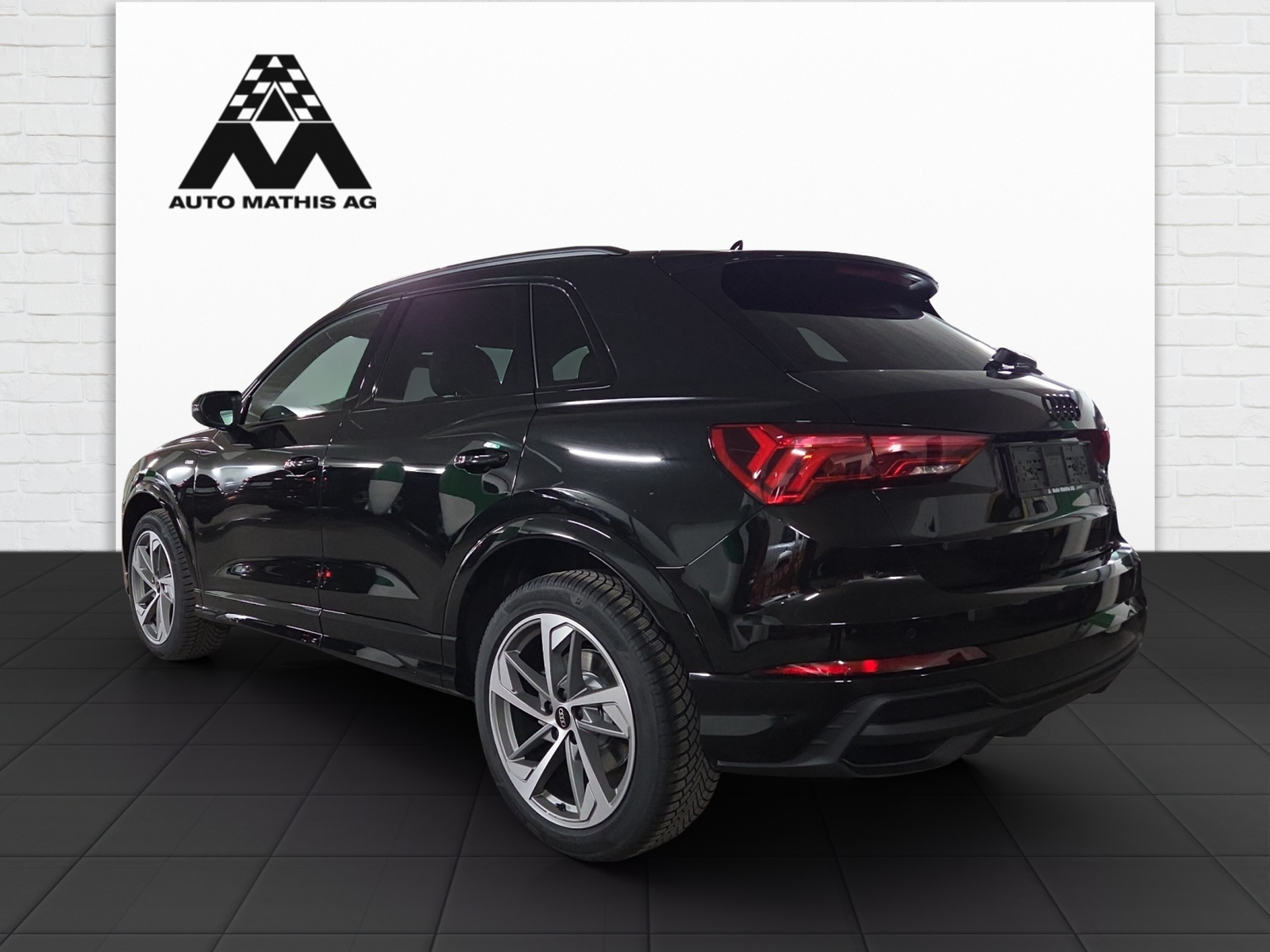 AUDI Q3 45 TFSI S line quattro S-tronic