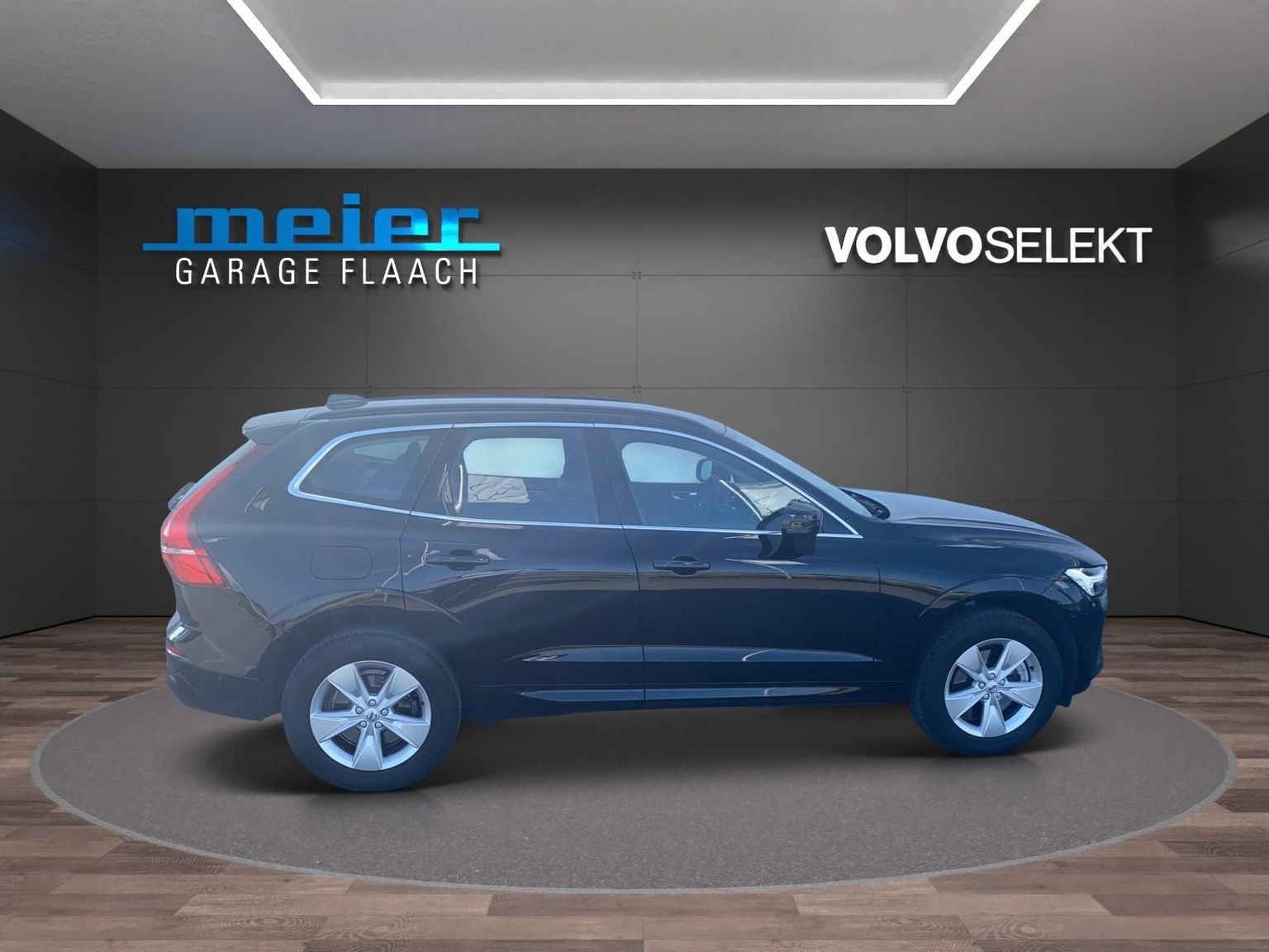 VOLVO XC60 2.0 B5 MH Momentum AWD