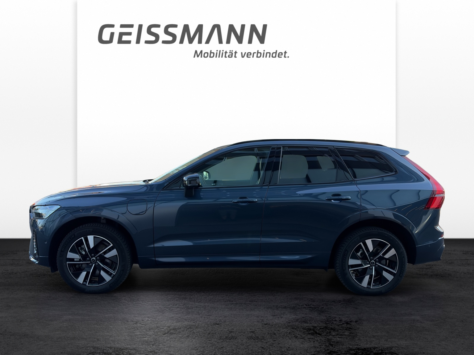 VOLVO XC60 2.0 T6 TE Plus Dark eAWD