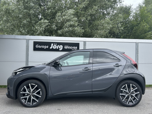 TOYOTA Aygo X 1.5 Sty. e-CVT Tr.