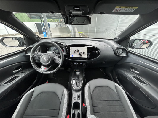TOYOTA Aygo X 1.5 Sty. e-CVT Tr.