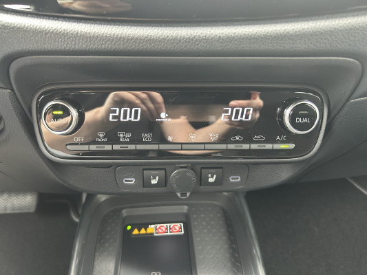 TOYOTA Aygo X 1.5 Sty. e-CVT Tr.