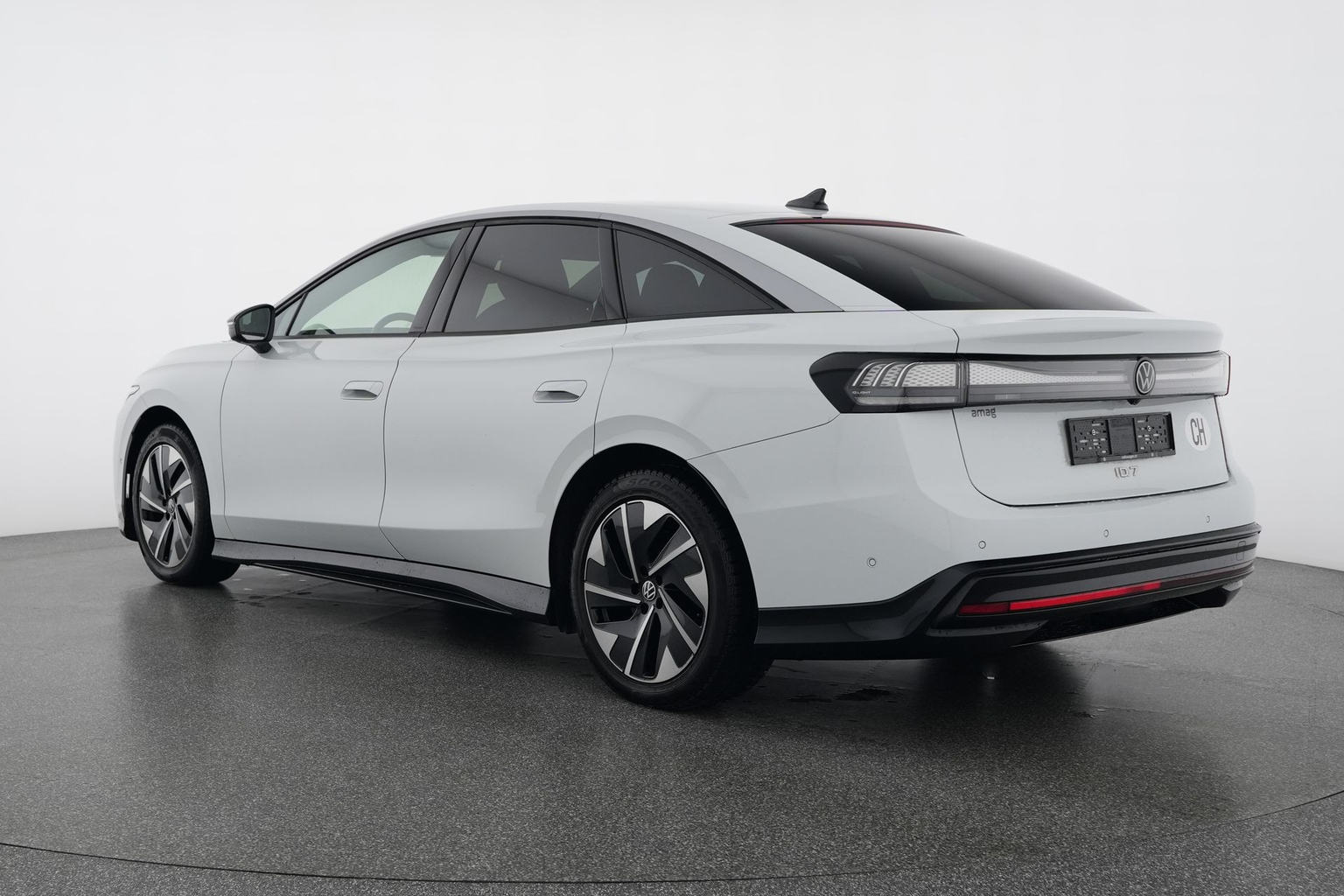 VW ID.7 Pro 77 kWh Pro UNITED