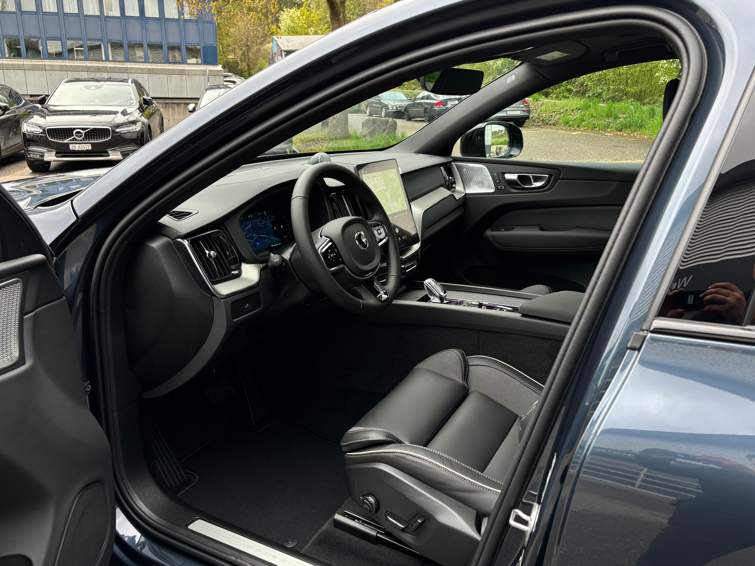 VOLVO XC60 2.0 B5 MH Black Edition AWD