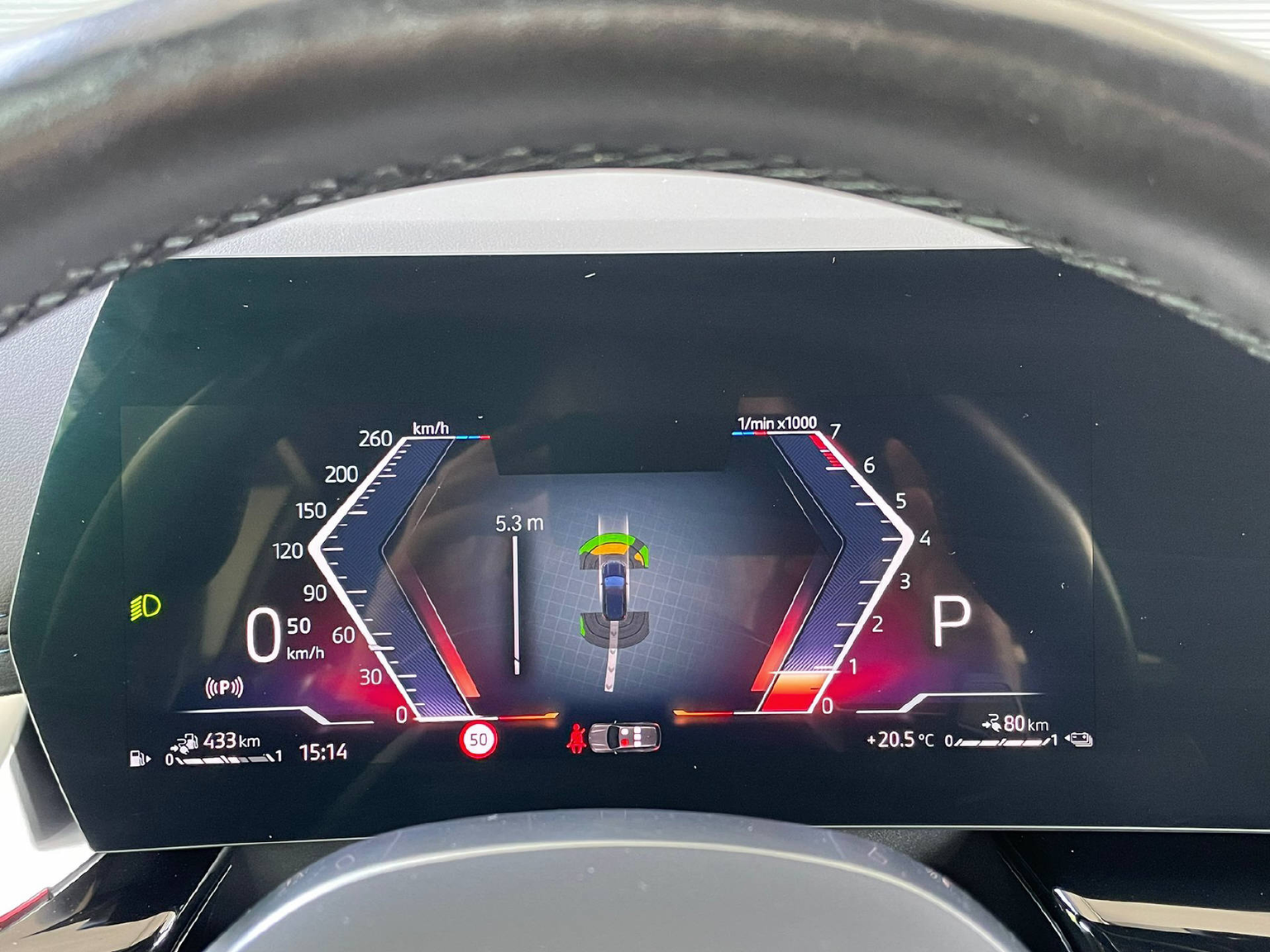 BMW X1 25e xDrive paddles