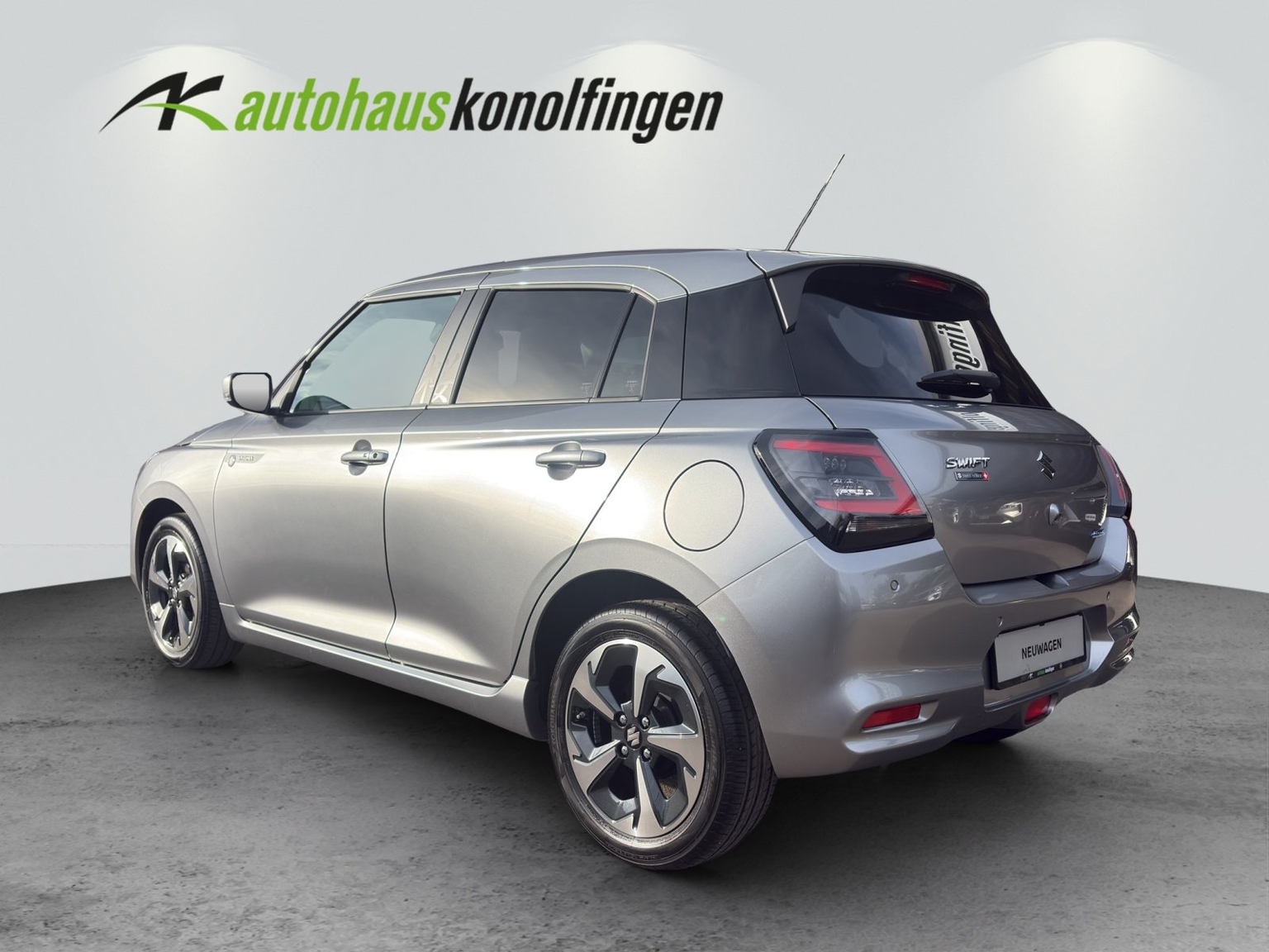 SUZUKI Swift 1.2 Sakura Top Hybrid