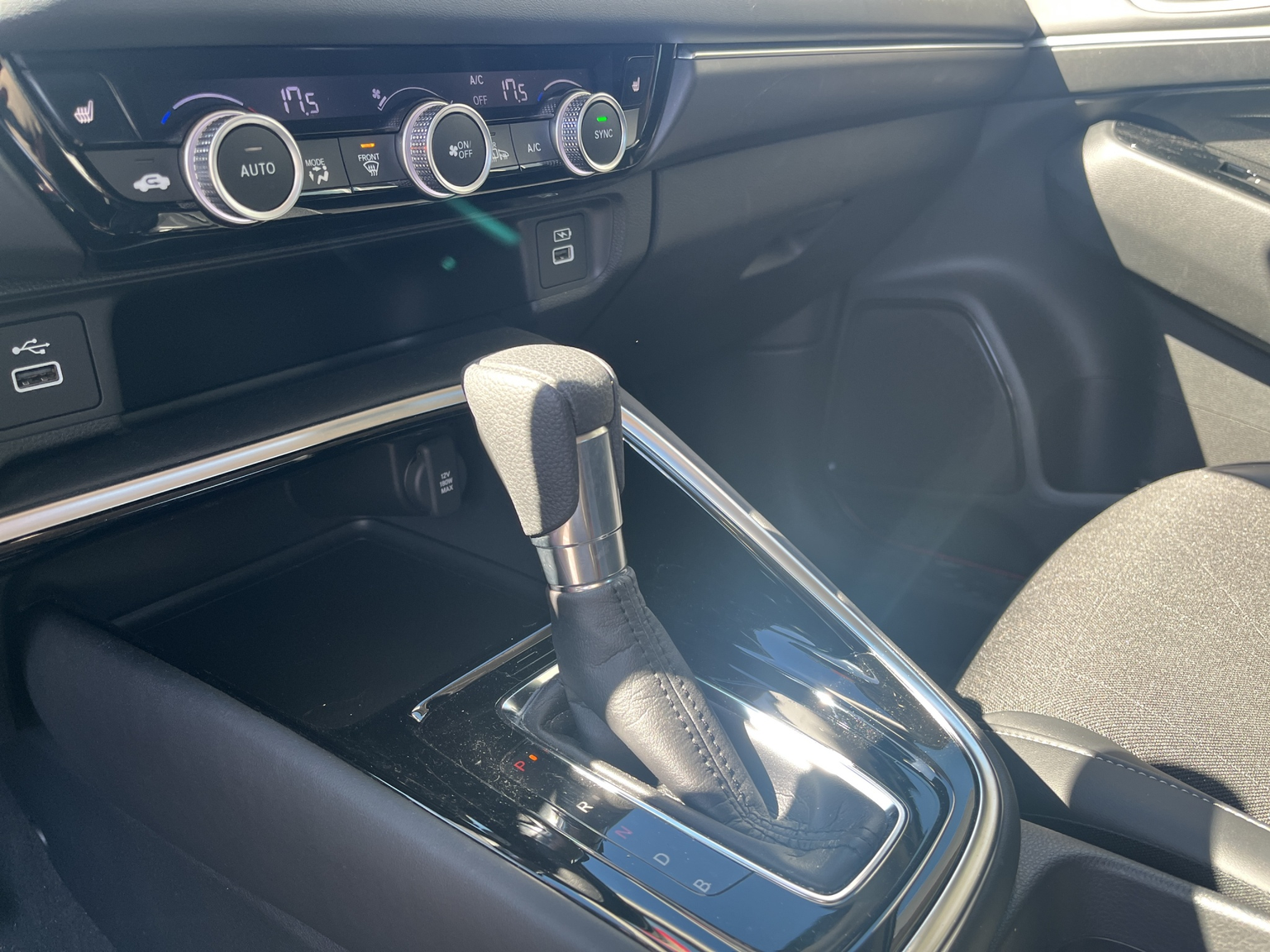 HONDA HR-V 1.5 i-MMD Advance