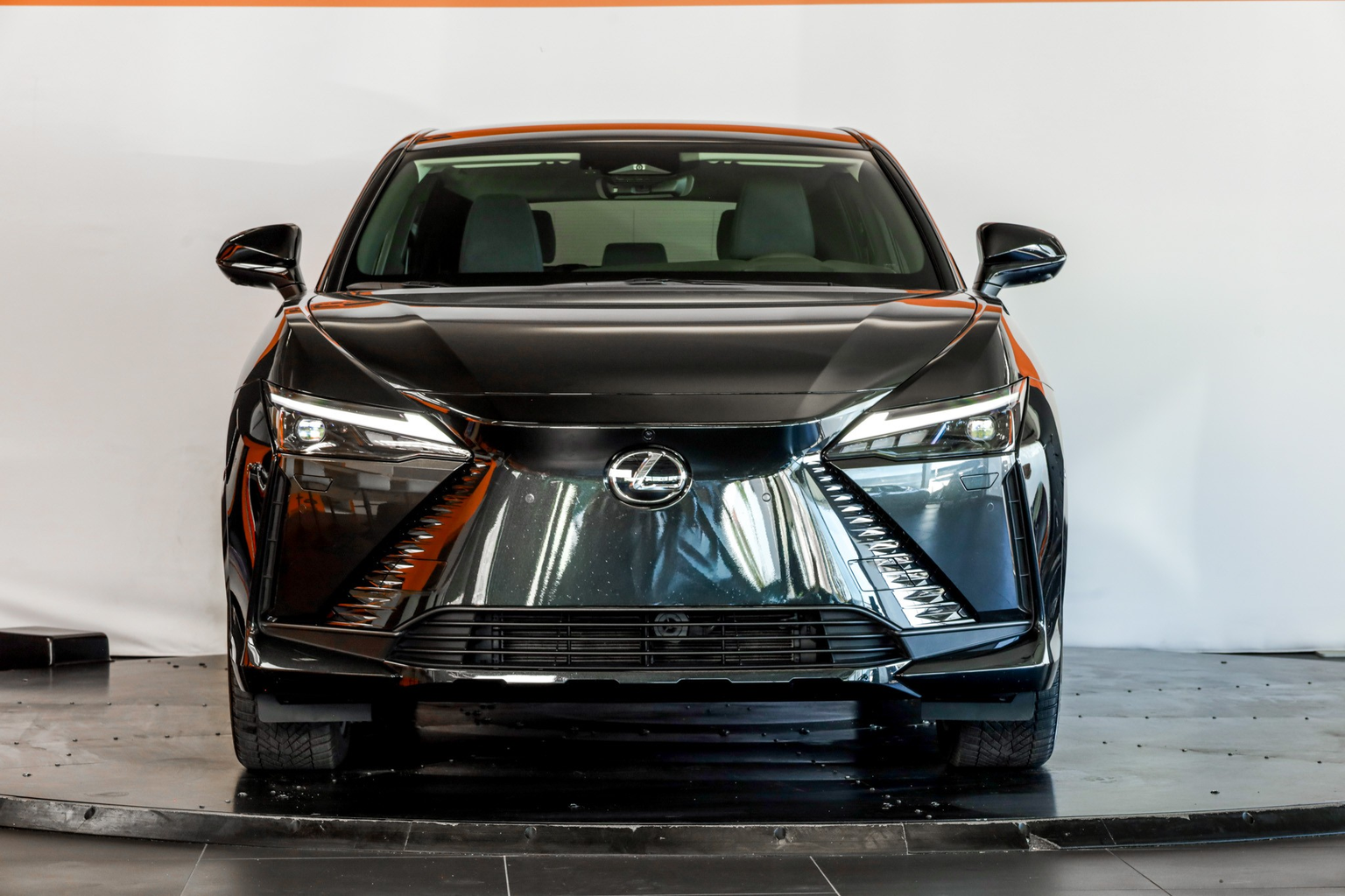 LEXUS RZ 450e 71,4 KW AWD Excellence