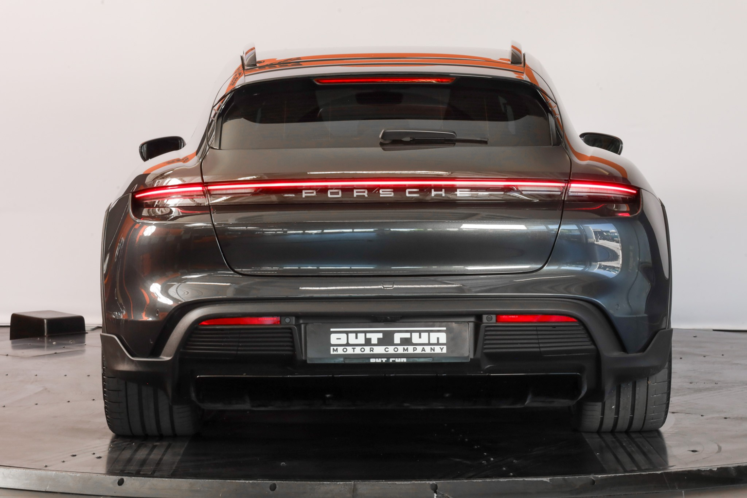 PORSCHE Taycan 4S Cross Turismo
