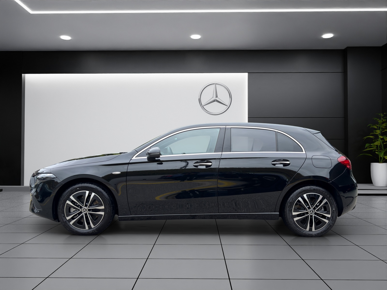 MERCEDES-BENZ A 250 e EQ Star 8G-DCT